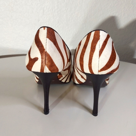 Aldo Calf Hair Brown & White Animal Patterned Pointy Toe Heels - Picture 3 of 14